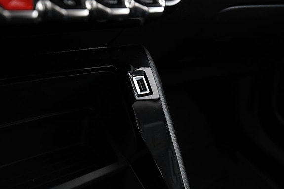 Peugeot 2008 26 of 30