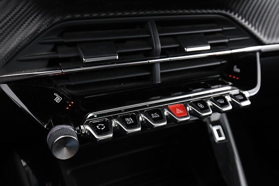 Peugeot 2008 24 of 30