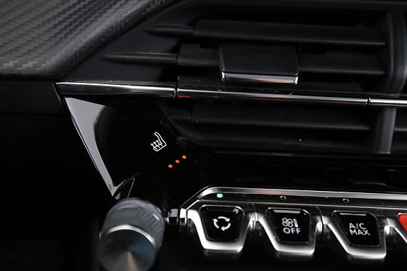 Peugeot 2008 25 of 30