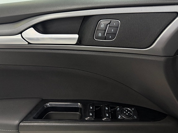 Ford Mondeo 11 of 21