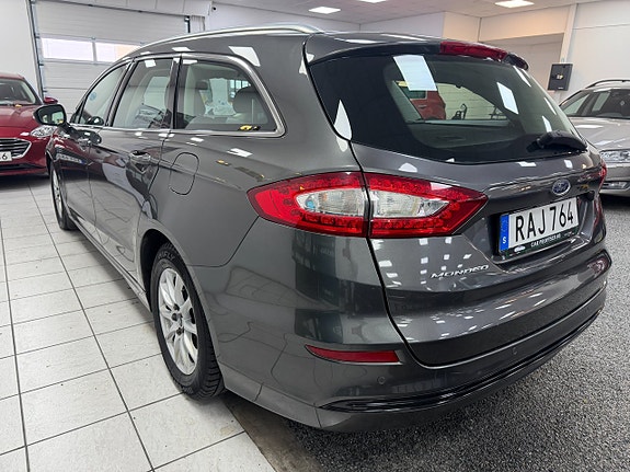 Ford Mondeo 3 of 21
