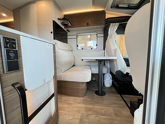 Hymer MLT 580 / ALDE / Litium/ MB / 4X4 /Automat 190hk/Stort garage 8 of 23