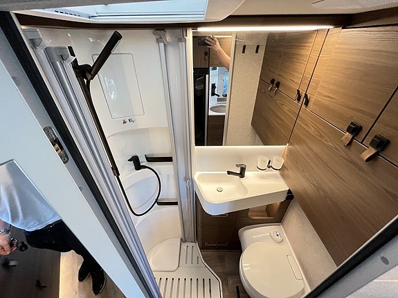 Hymer MLT 580 / ALDE / Litium/ MB / 4X4 /Automat 190hk/Stort garage 17 of 23
