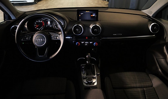 Audi A3 10 of 16