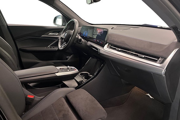 BMW iX2 6 of 17
