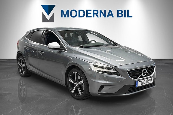 Volvo V40 8 of 25