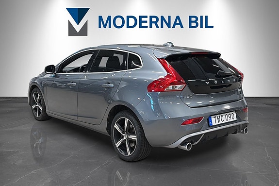 Volvo V40 4 of 5