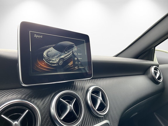 Mercedes-Benz A200 d 14 of 15