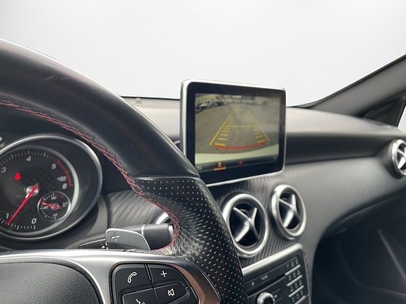 Mercedes-Benz A200 d 13 of 15