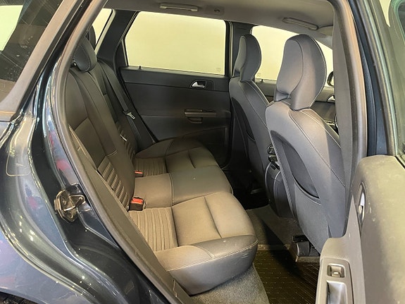 Volvo V50 10 of 10