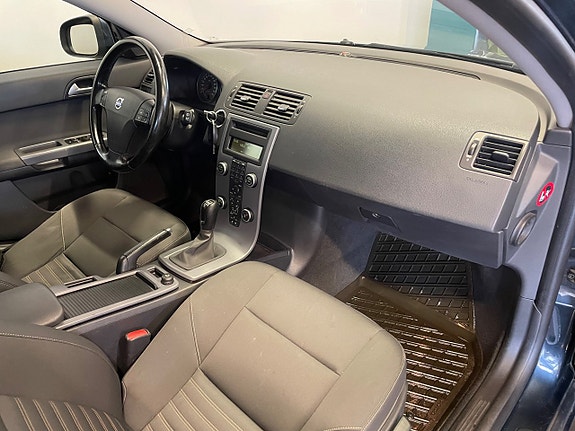 Volvo V50 6 of 10