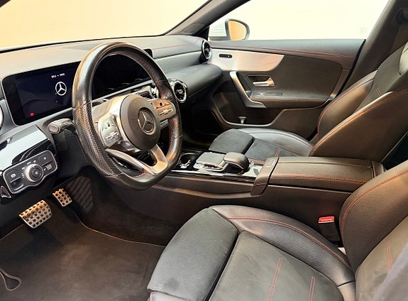 Mercedes-Benz CLA180 5 of 5