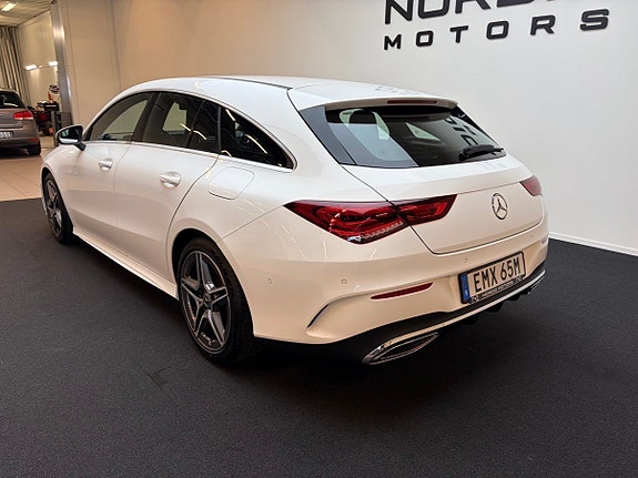 Mercedes-Benz CLA180 3 of 5