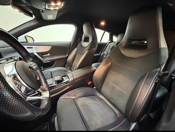 Mercedes-Benz CLA180 7 of 11