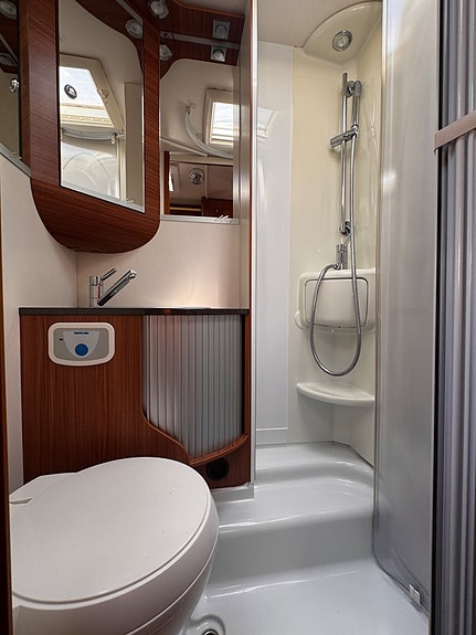 Adria Coral S670 SLL U-SOFFA, 2 x SOLCELL, EL-GOLVV 15 of 22