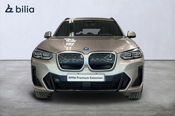 BMW iX3 5 of 5