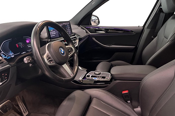 BMW iX3 12 of 17