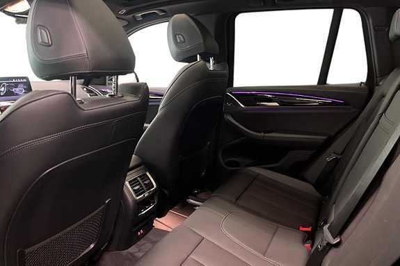 BMW iX3 11 of 17