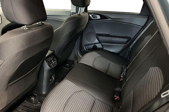 Kia Ceed 15 of 27