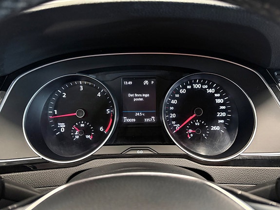 Volkswagen Passat 22 of 23