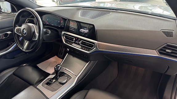 BMW 320d 16 of 16
