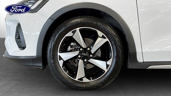 Ford Focus 9 of 12
