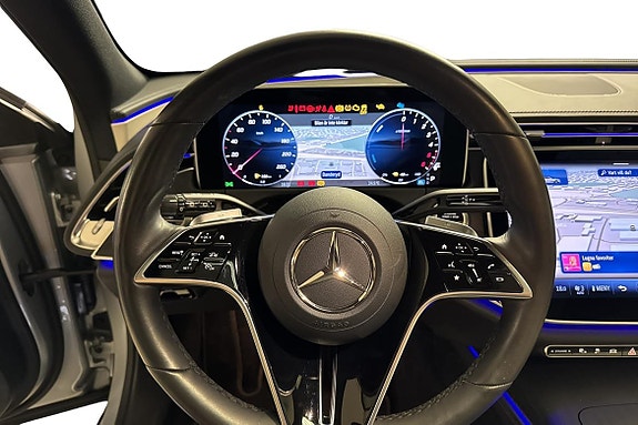 Mercedes-Benz E300 de 12 of 26
