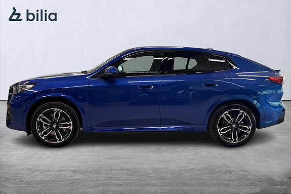BMW iX2 3 of 18