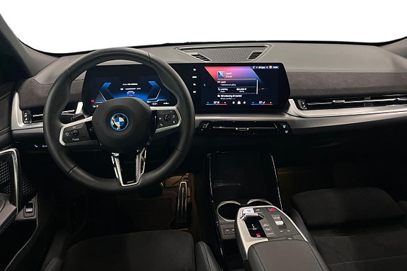 BMW iX2 8 of 18