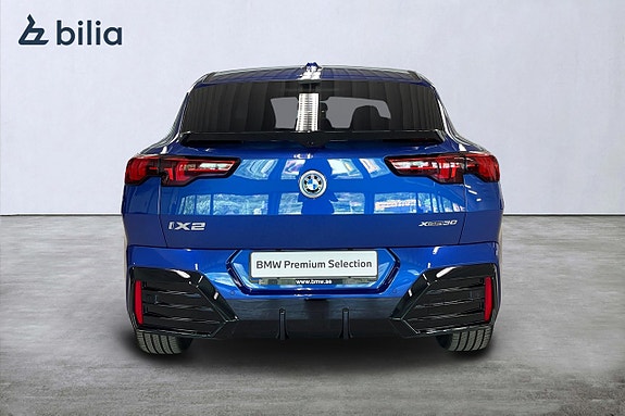 BMW iX2 4 of 18