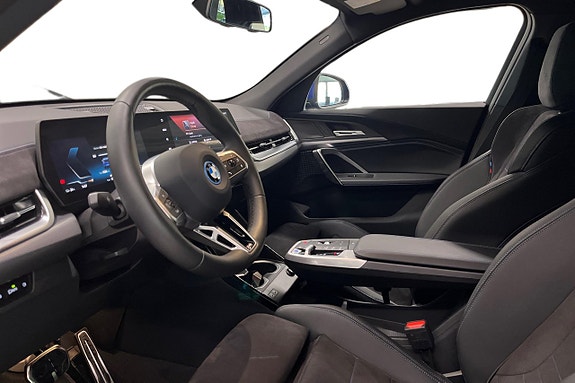 BMW iX2 12 of 18
