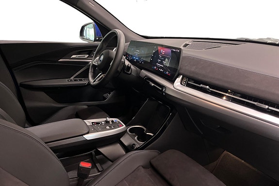 BMW iX2 6 of 18