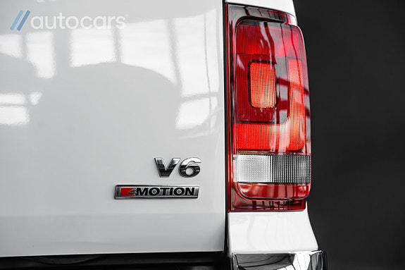 Volkswagen Amarok 16 of 30