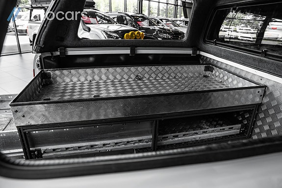 Volkswagen Amarok 23 of 30