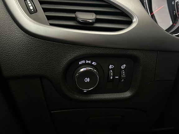 Opel Astra 8 of 14