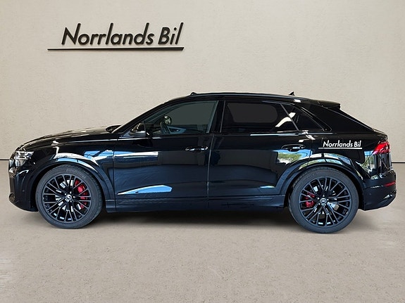 Audi Q8 2 of 13