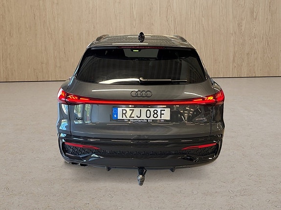 Audi Q5 13 of 13