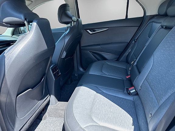 Kia Niro 9 of 16