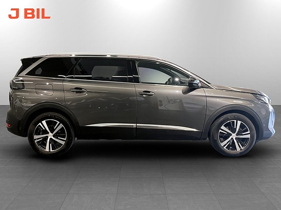 Peugeot 5008 21 of 25