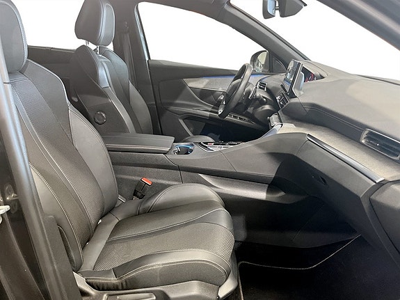 Peugeot 5008 16 of 25
