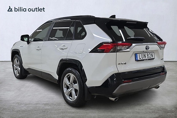 Toyota RAV4 3 of 20