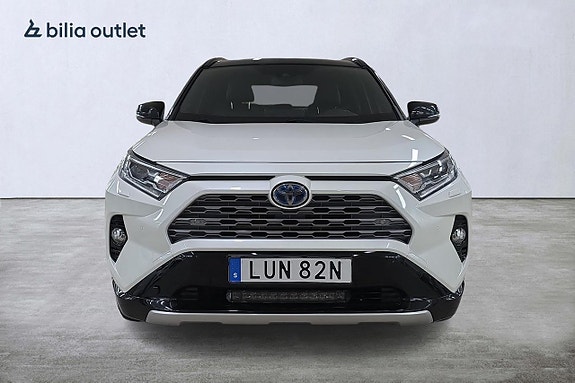 Toyota RAV4 6 of 20