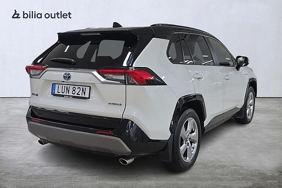 Toyota RAV4 8 of 20
