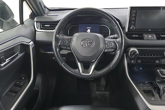 Toyota RAV4 15 of 20