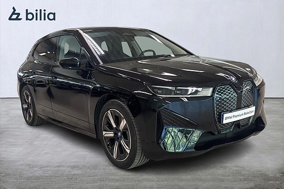 BMW iX 18 of 18