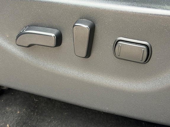 Nissan Navara 19 of 19