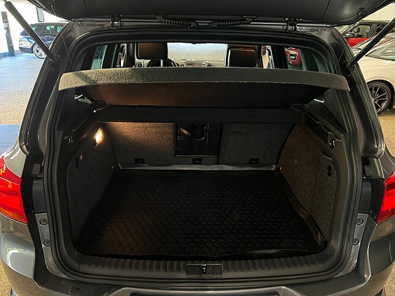 Volkswagen Tiguan 7 of 17
