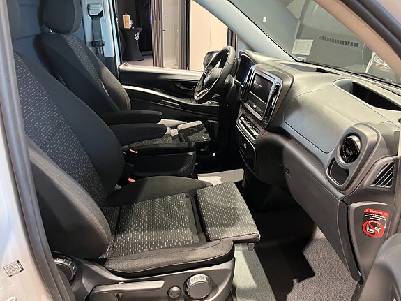 Mercedes-Benz eVito 112 7 of 10