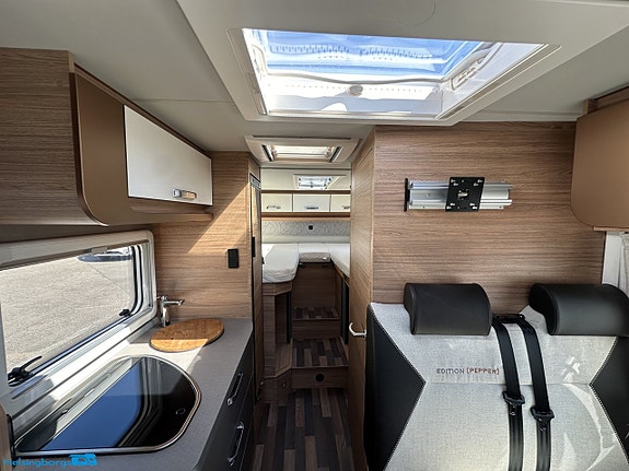 Weinsberg Cara Compact * 4.95% * Mercedes * 170hk * under 7 meter * 12 of 21