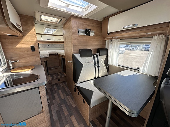 Weinsberg Cara Compact * 4.95% * Mercedes * 170hk * under 7 meter * 10 of 21